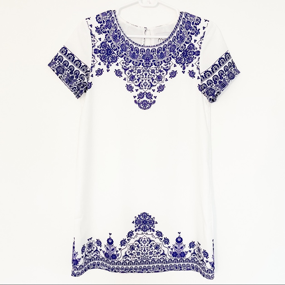 Xenia Boutique White Print Dress - Size 2